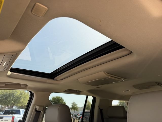 Used 2020 Chevrolet Suburban LT AWD/4WD image 23