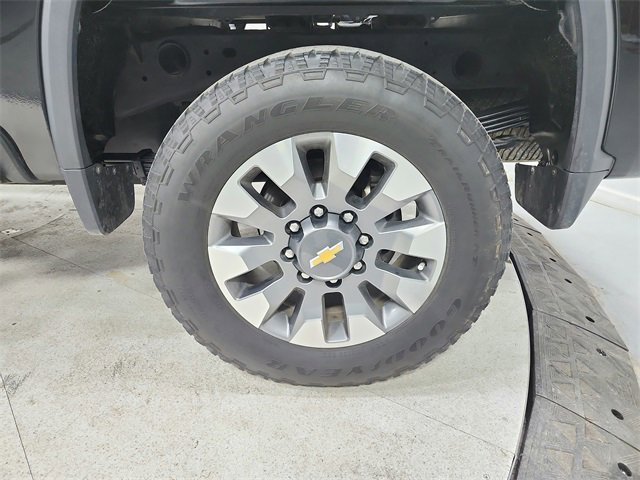 Used 2023 Chevrolet Silverado 2500 Custom w/ Gooseneck/5TH Wheel Package image 39
