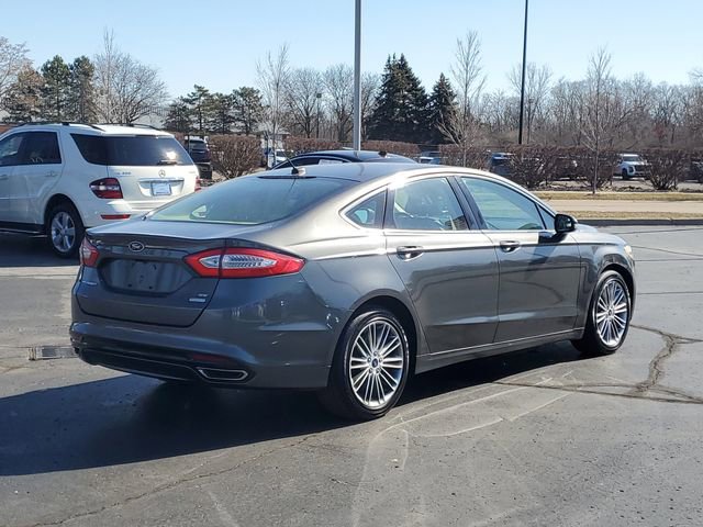 Used 2015 Ford Fusion SE w/ Equipment Group 202A image 4