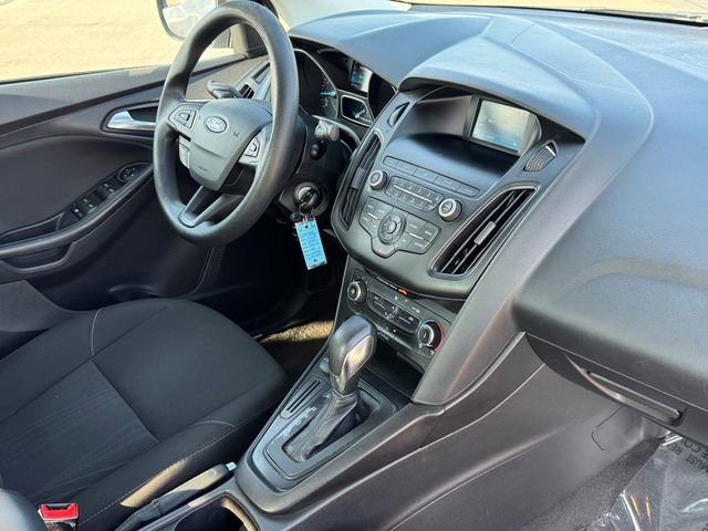 Used 2018 Ford Focus SE image 28