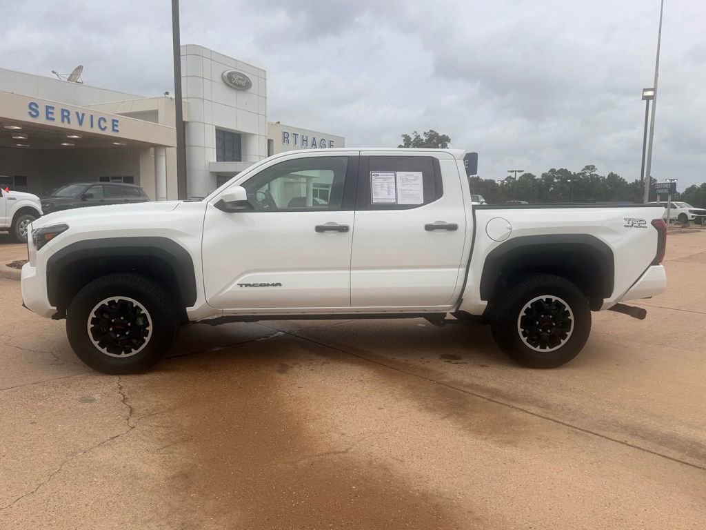 Used 2024 Toyota Tacoma TRD Off-Road AWD/4WD image 2