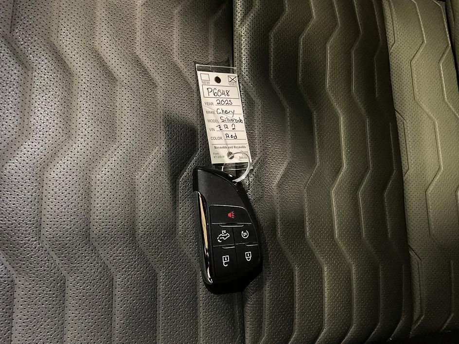 Used 2025 Chevrolet Silverado 1500 ZR2 w/ Dark Appearance Package image 43