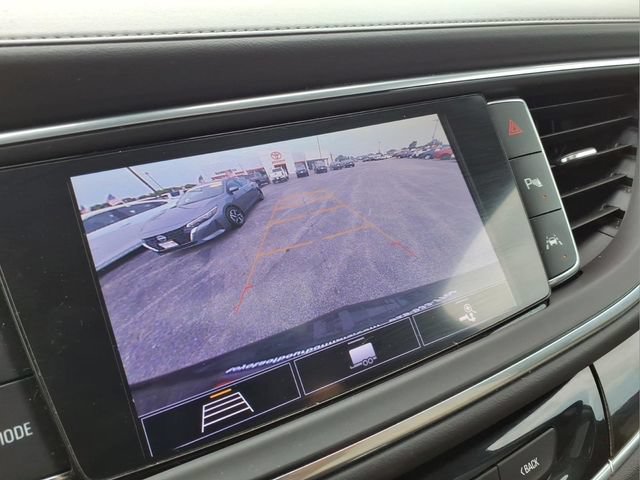 Used 2020 Buick Enclave Premium w/ Sun and Sites Package FWD image 24