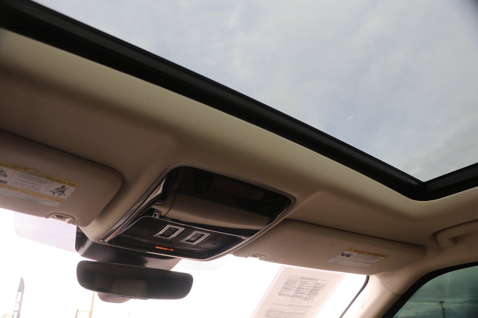 Used 2019 Land Rover Range Rover Sport HSE image 28