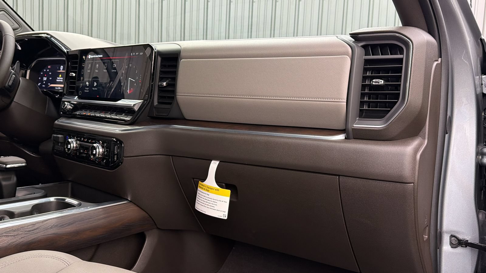 Used 2026 GMC Sierra 1500 SLT AWD/4WD image 38