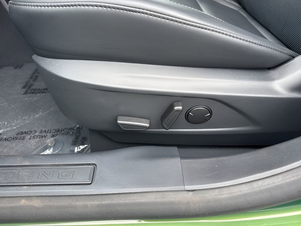 Used 2025 Ford Mustang Mach-E Premium RWD image 10
