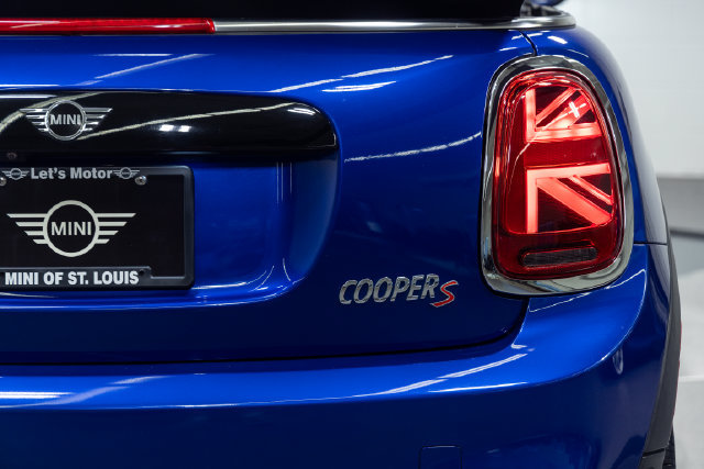 Used 2020 MINI Cooper S w/ Driver Assistance Package FWD image 8