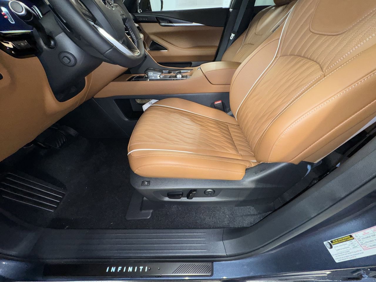 New 2026 INFINITI QX60 Autograph w/ Dark Cargo Package AWD/4WD image 19