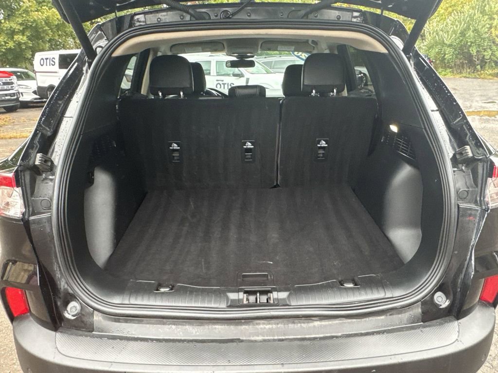Certified 2020 Ford Escape Titanium image 23