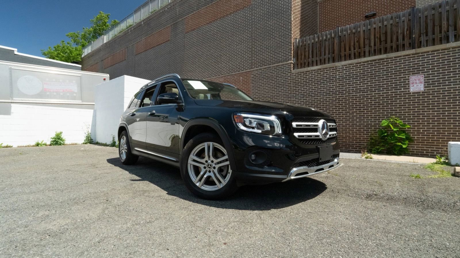Used 2021 Mercedes-Benz GLB 250 4MATIC w/ Premium Package