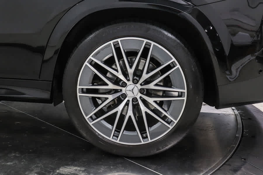 Used 2024 Mercedes-Benz GLE 53 AMG 4MATIC Coupe image 11