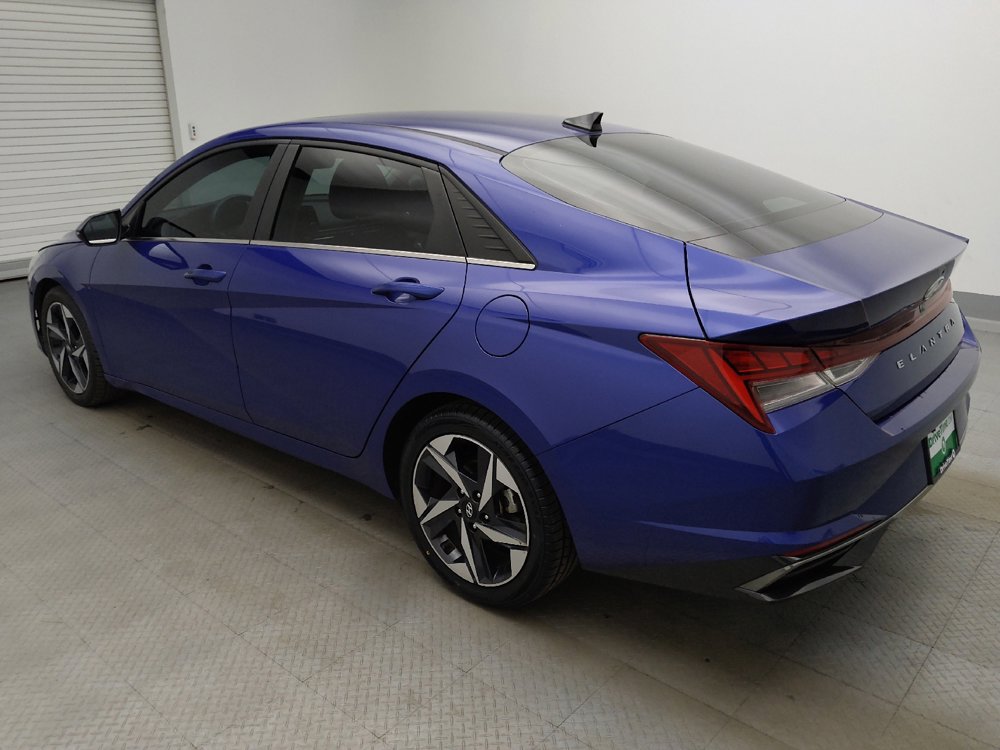 Used 2021 Hyundai Elantra SEL w/ Convenience + Premium Package FWD image 3