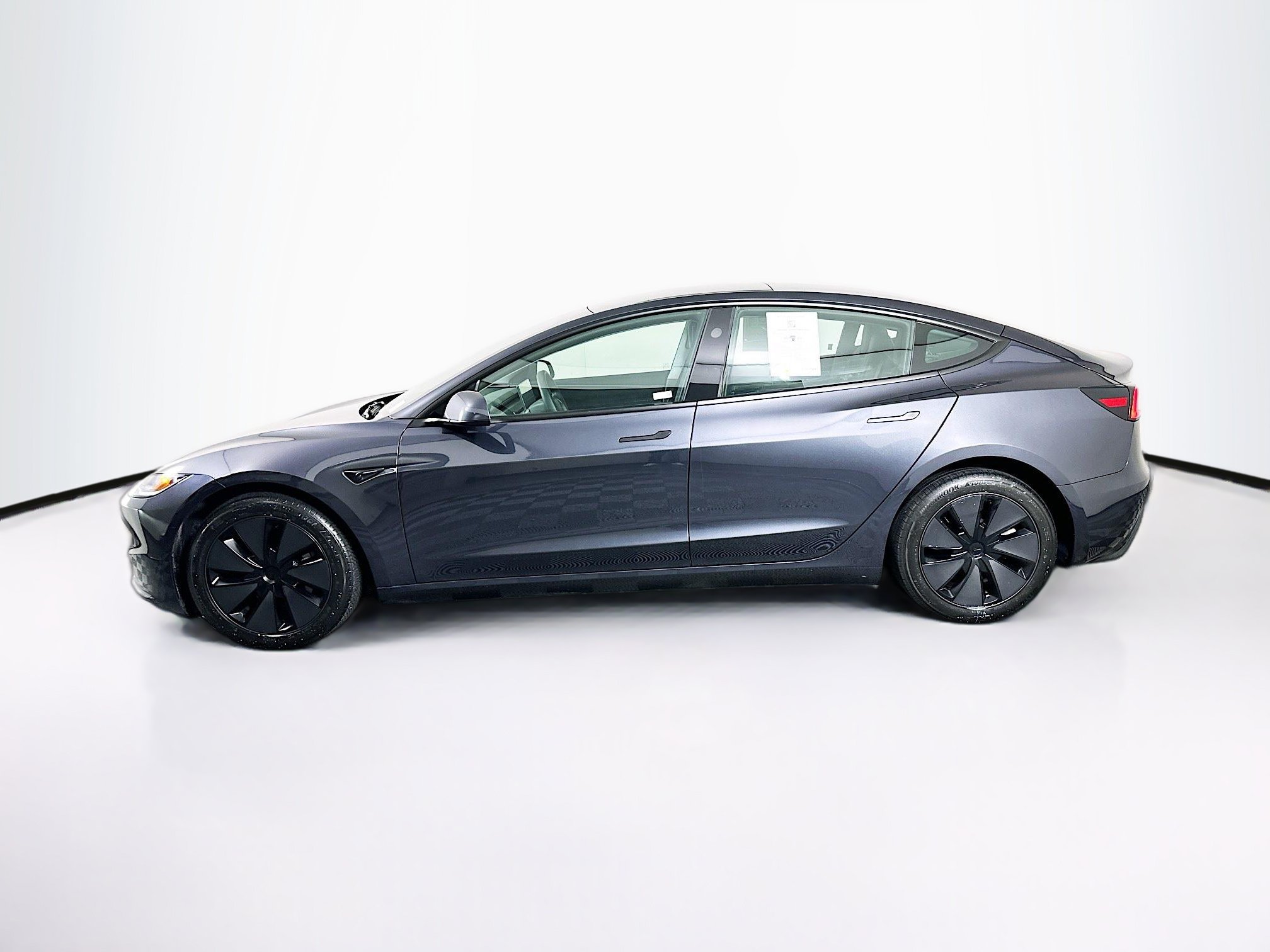 Used 2025 Tesla Model 3 Long Range AWD/4WD image 4
