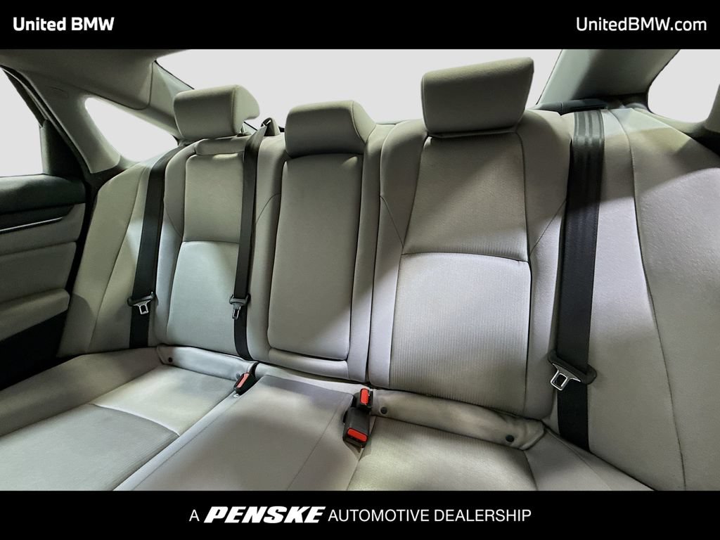 Used 2019 Honda Accord EX image 12