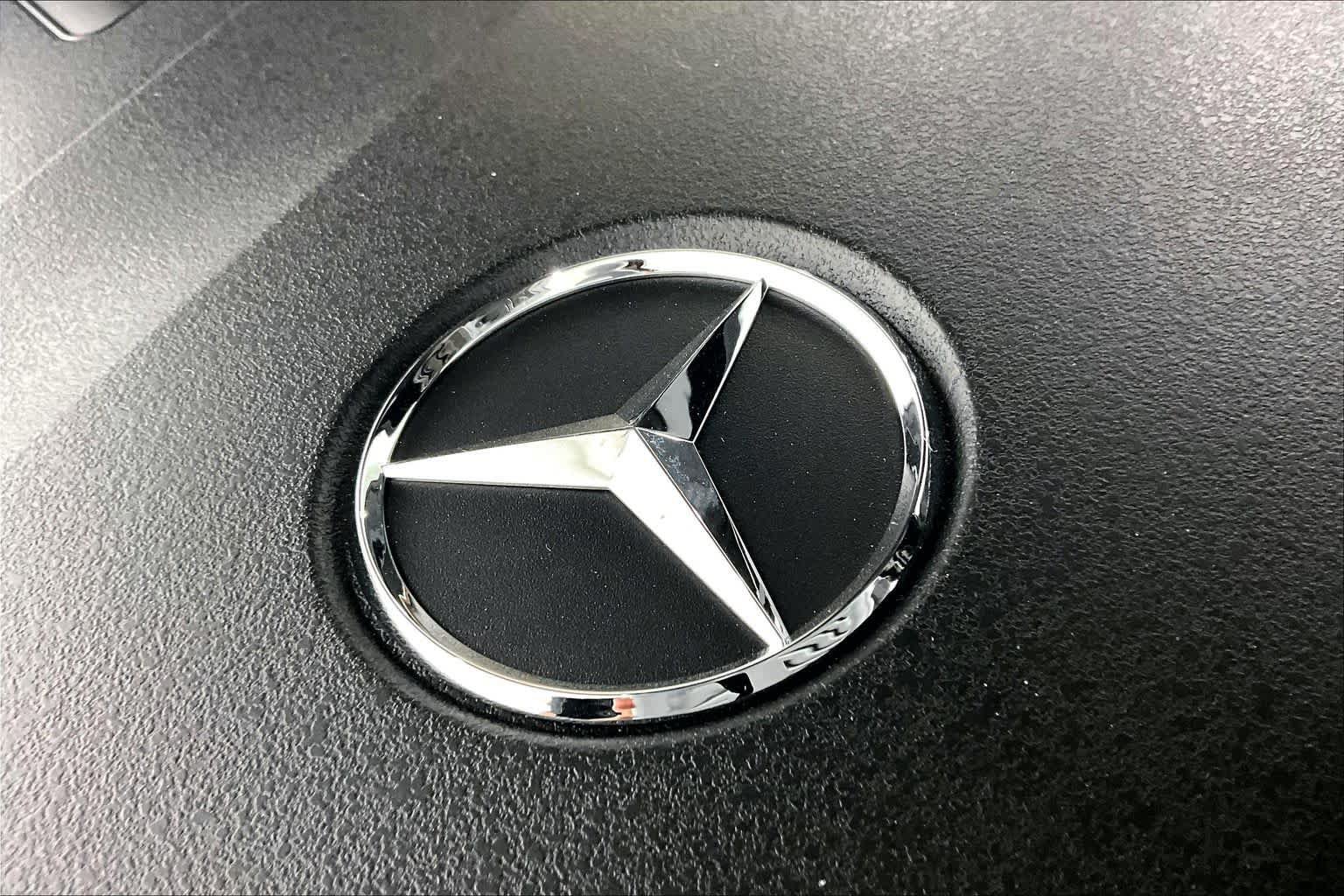 New 2026 Mercedes-Benz GLS 450 4MATIC image 17