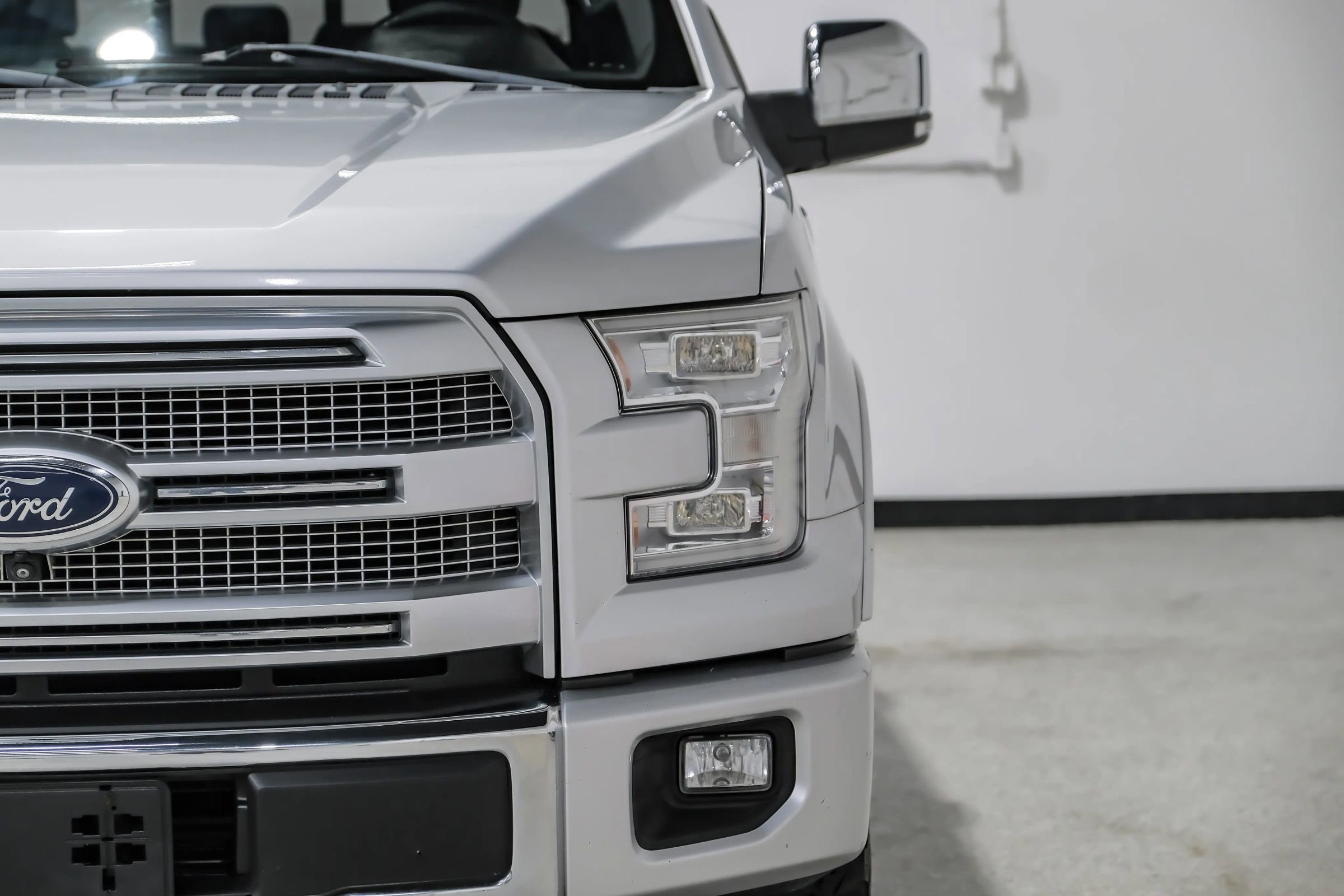 Used 2016 Ford F150 Platinum w/ Equipment Group 701A Luxury AWD/4WD image 55