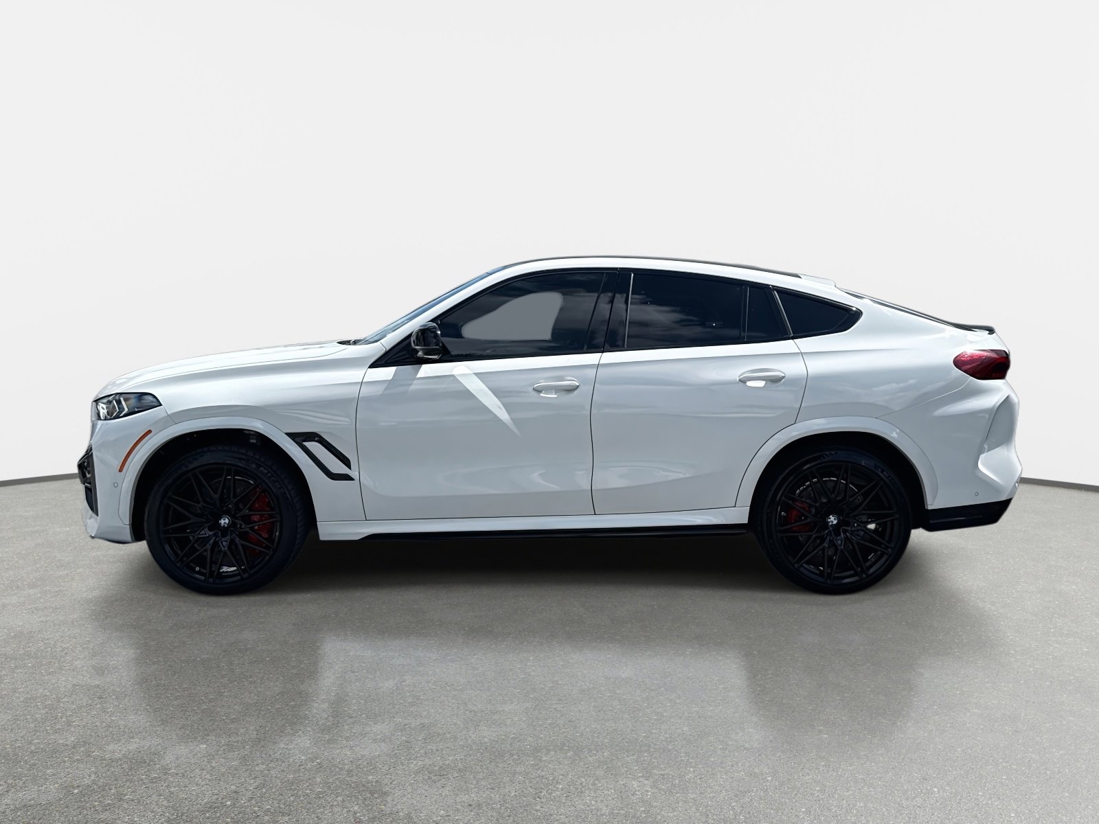 Used 2024 BMW X6 M Competition image 6