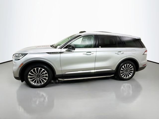Used 2022 Lincoln Aviator Reserve w/ Elements Package Plus image 4