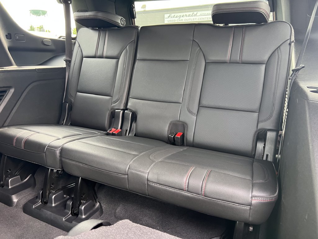 Used 2021 Chevrolet Tahoe RST w/ Luxury Package AWD/4WD image 15
