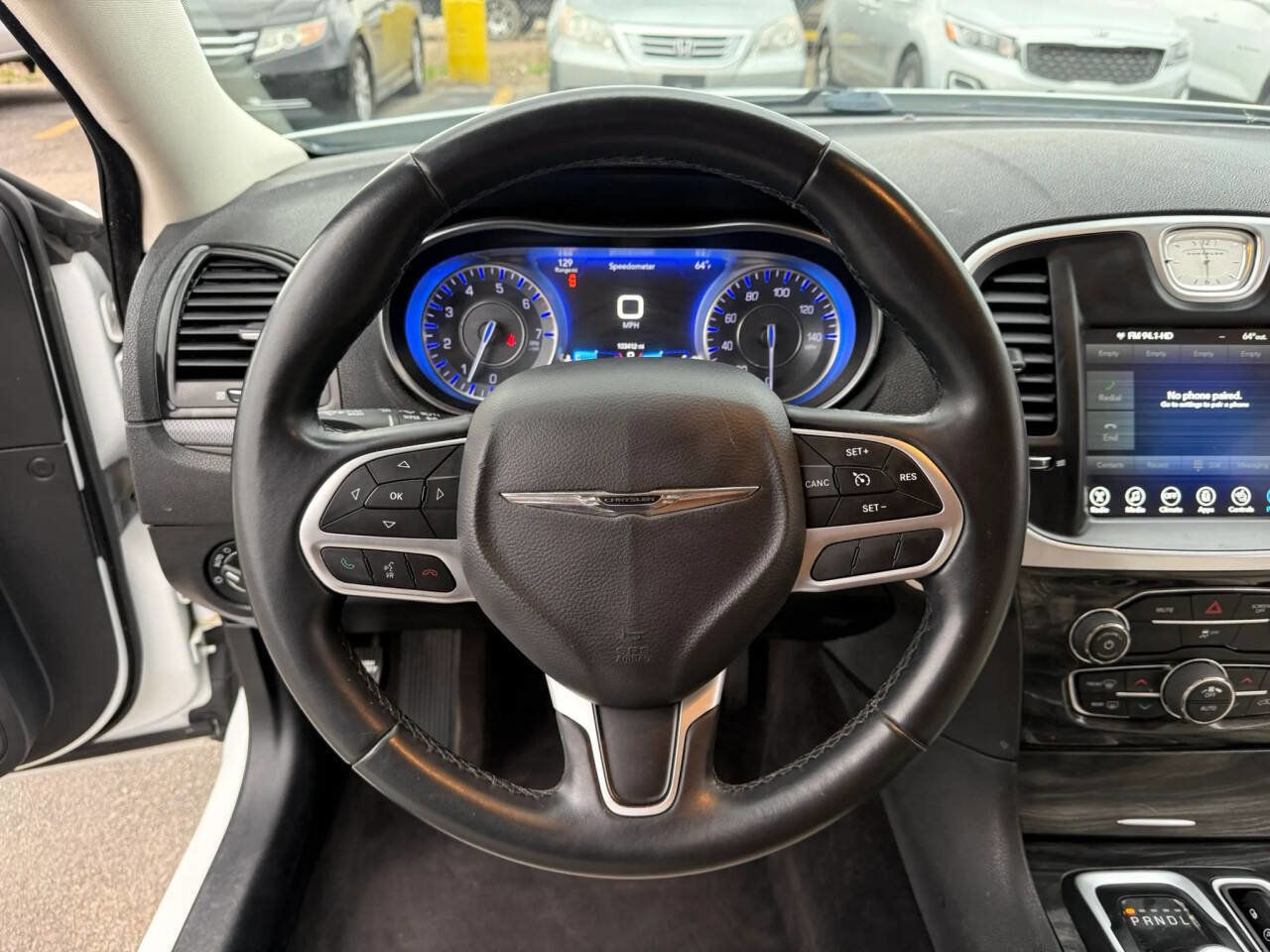 Used 2017 Chrysler 300 Limited image 17