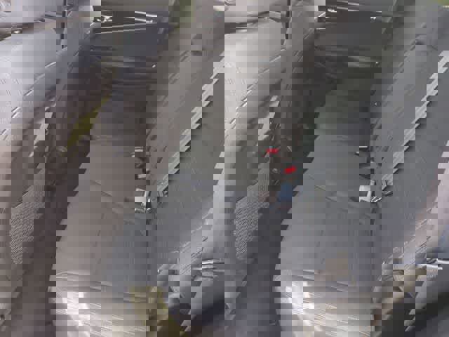 Used 2020 Kia Sorento LX image 18