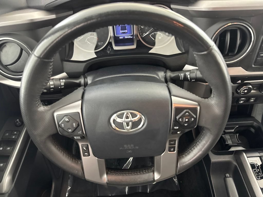 Used 2019 Toyota Tacoma SR5 AWD/4WD image 29