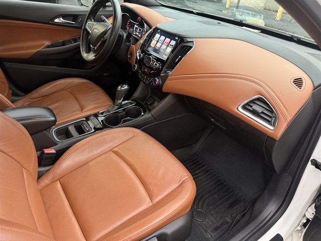 Used 2016 Chevrolet Cruze Premier FWD image 44