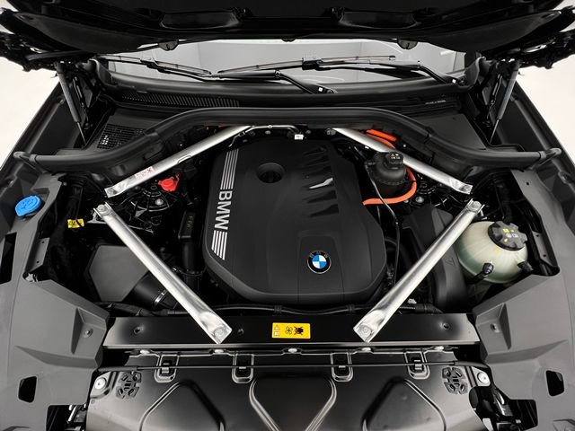 Certified 2026 BMW X5 xDrive50e w/ Climate Comfort Package image 25
