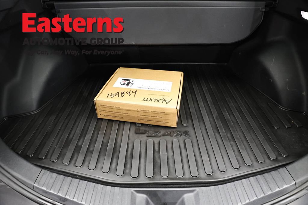 Used 2023 Toyota bZ4X XLE w/ Weather Package image 9