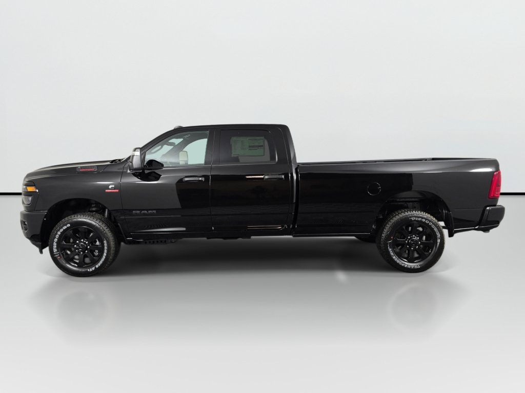 New 2026 RAM 3500 Big Horn AWD/4WD image 7