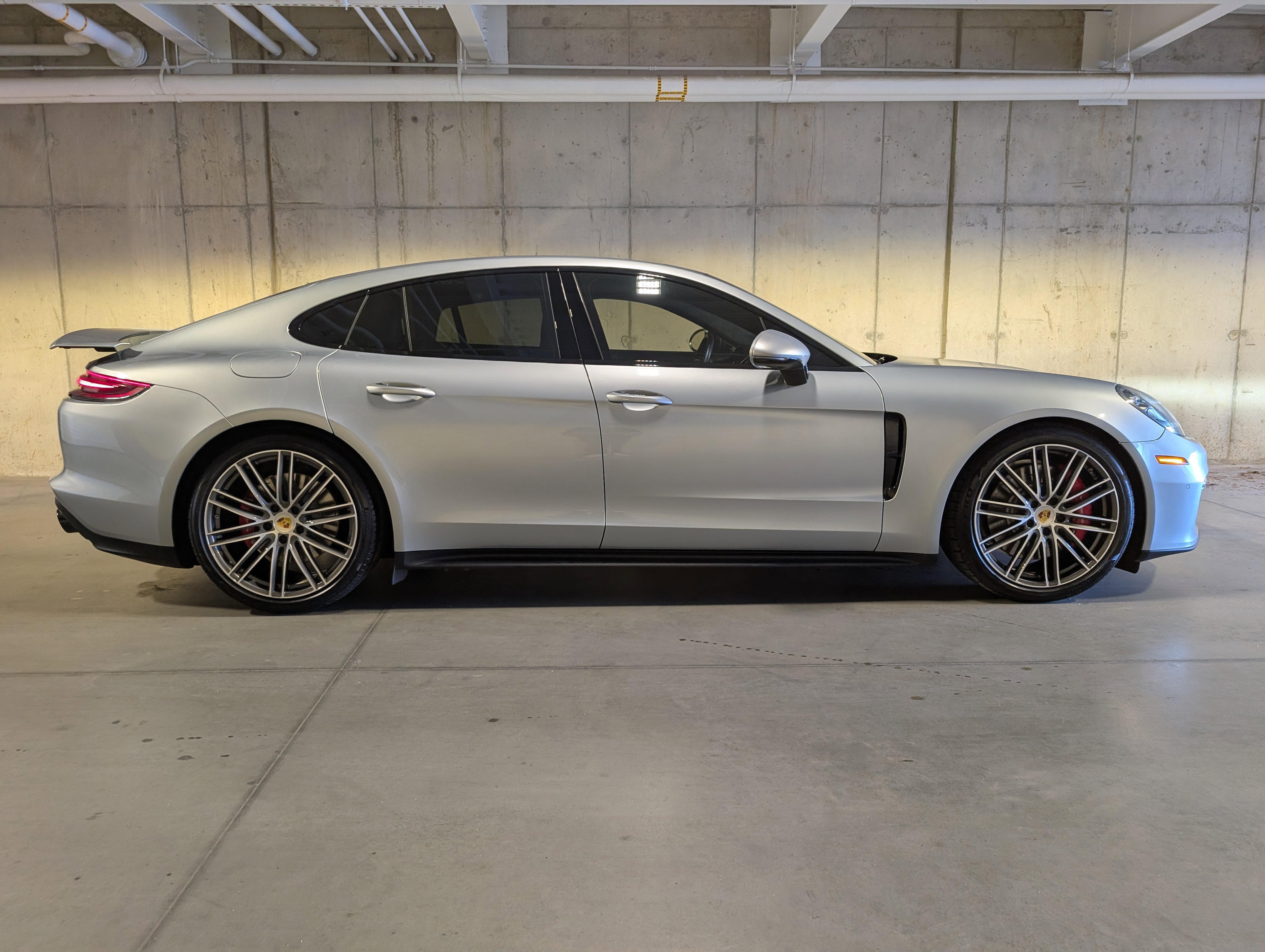 Certified 2020 Porsche Panamera GTS image 10