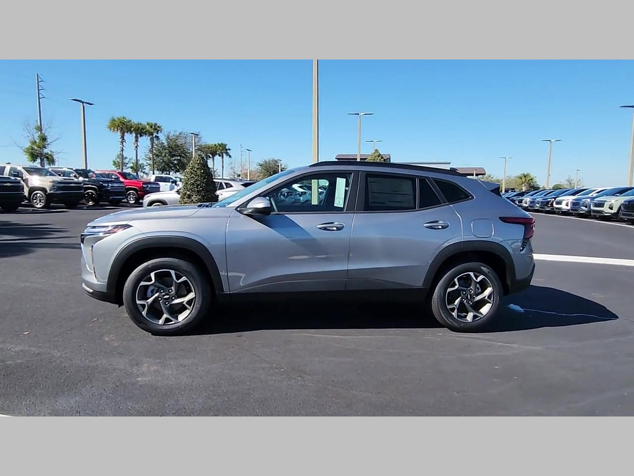 New 2026 Chevrolet Trax LT w/ Driver Confidence Package image 17