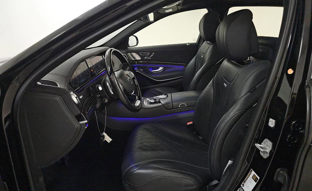 Used 2017 Mercedes-Benz Maybach S 600 image 3
