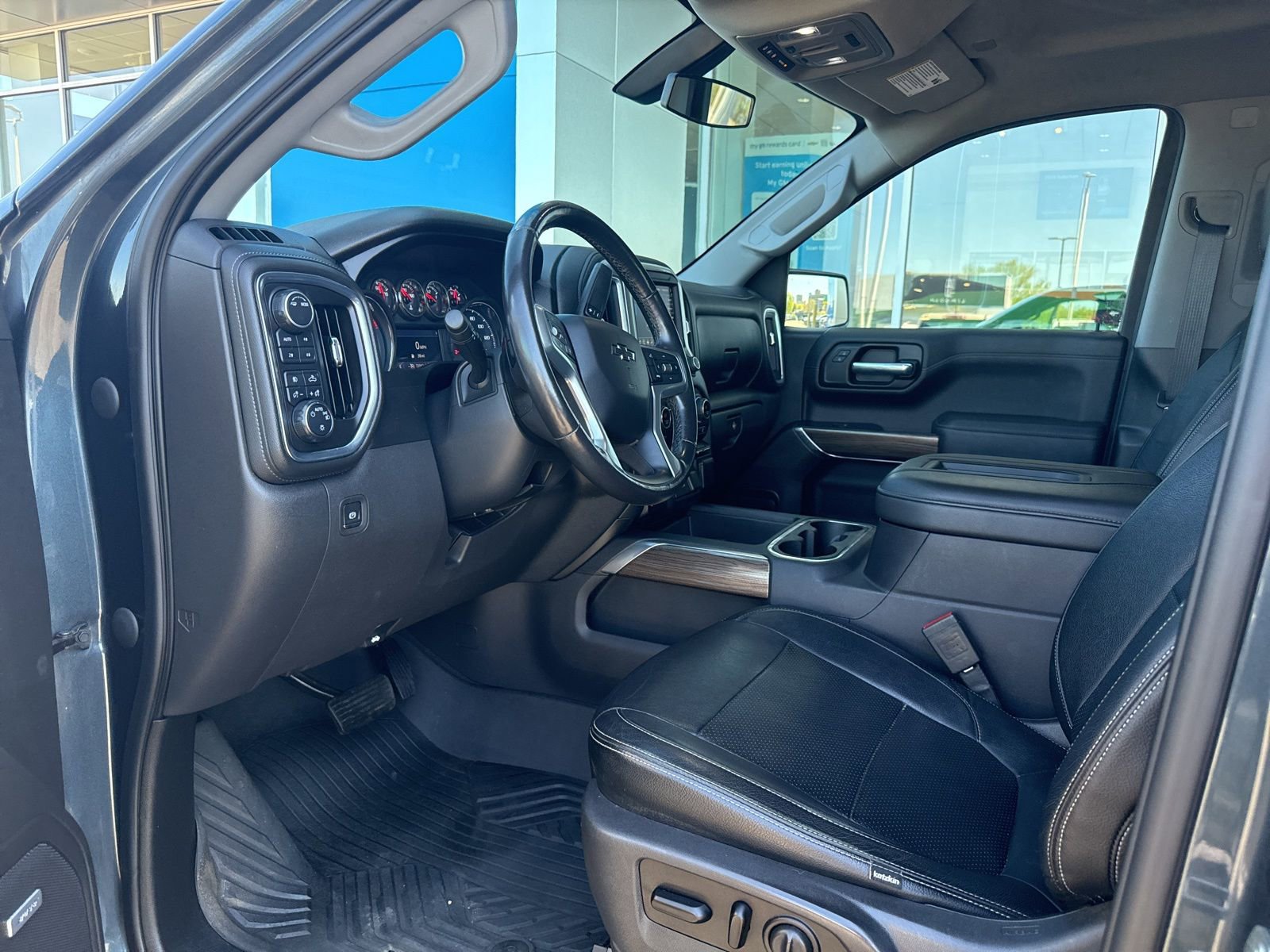 Used 2020 Chevrolet Silverado 1500 LT Trail Boss AWD/4WD image 18