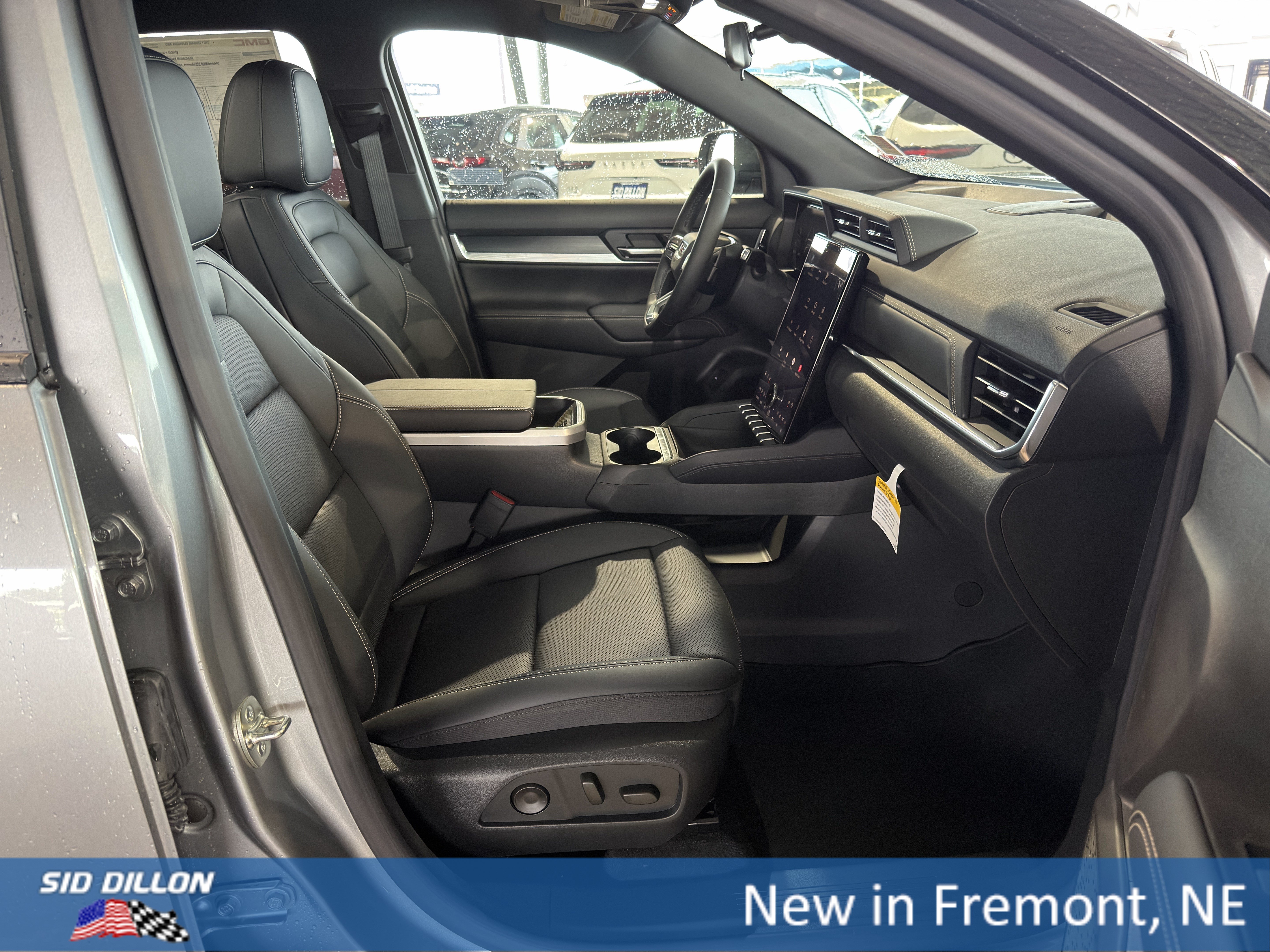 New 2027 GMC Terrain Elevation w/ Elevation Premium Package AWD/4WD image 16