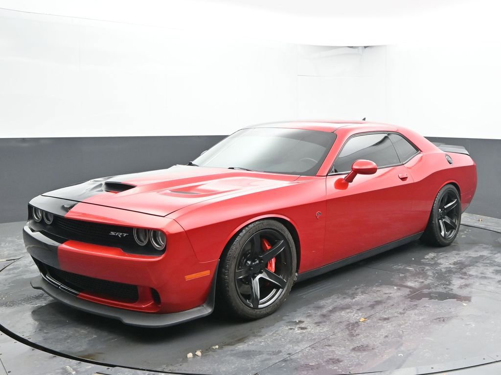 Used 2016 Dodge Challenger SRT Hellcat image 5