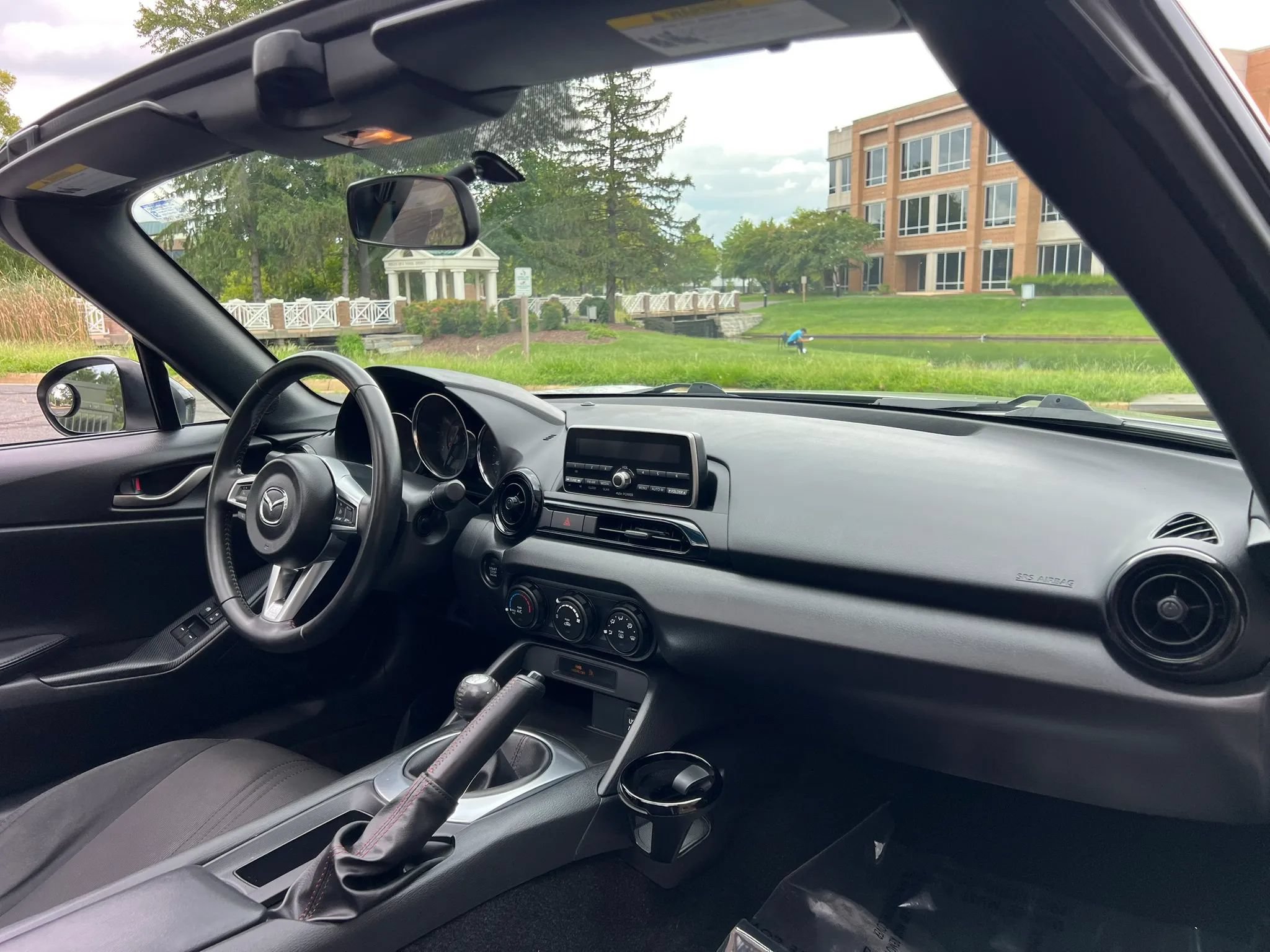 Used 2016 MAZDA MX-5 Miata Sport RWD image 19