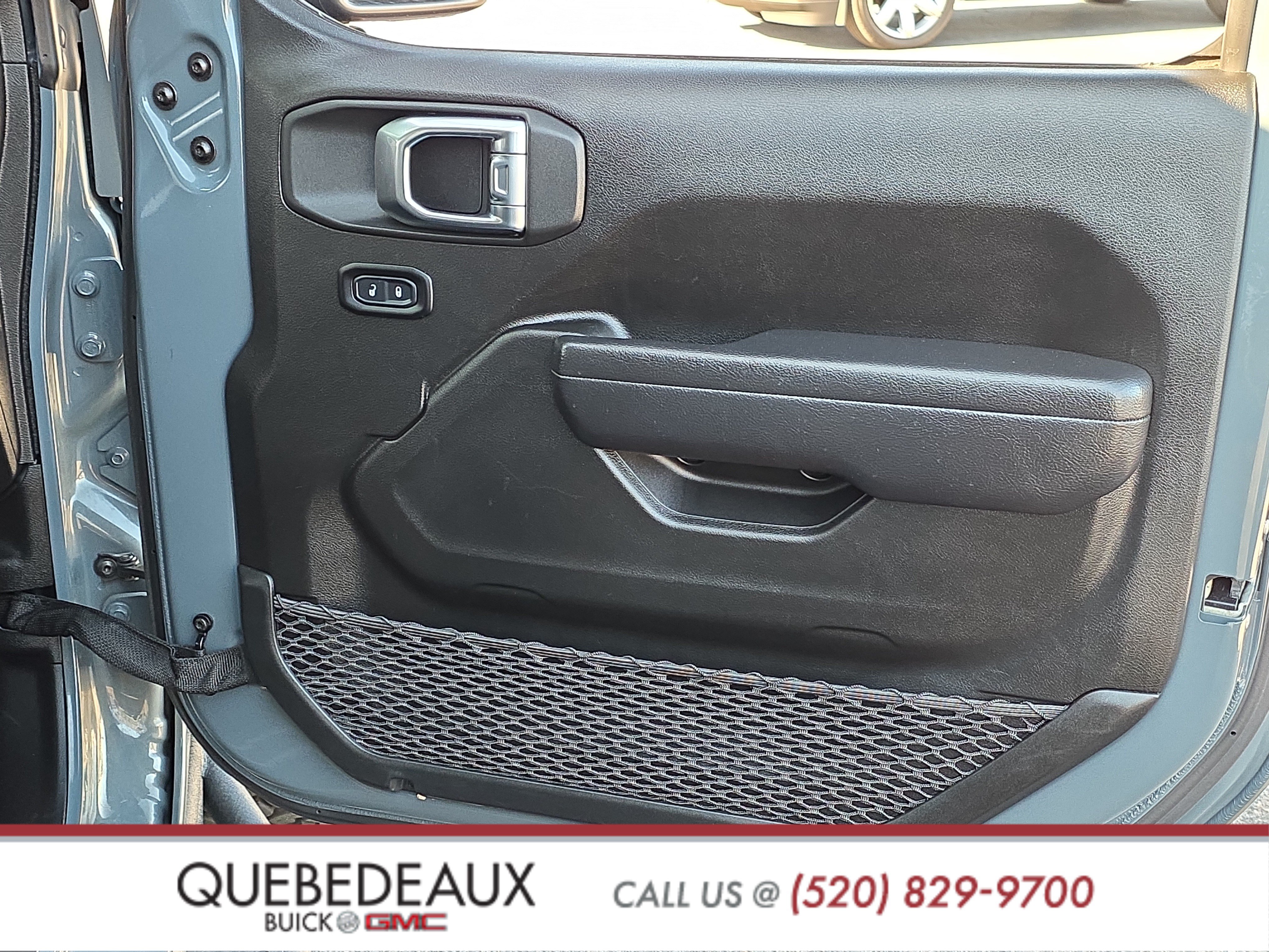Used 2025 Jeep Wrangler Unlimited Sport AWD/4WD image 29