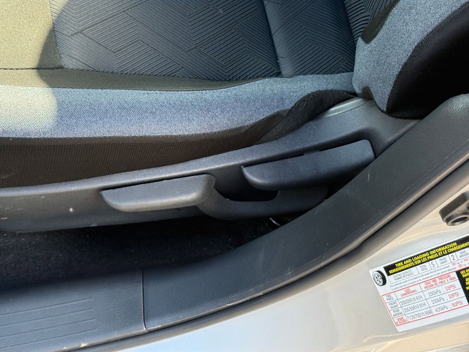 Used 2025 Nissan Versa SV FWD image 22