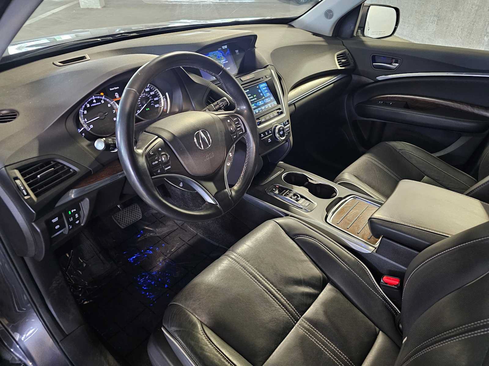 Used 2018 Acura MDX SH-AWD w/ Advance Package image 2