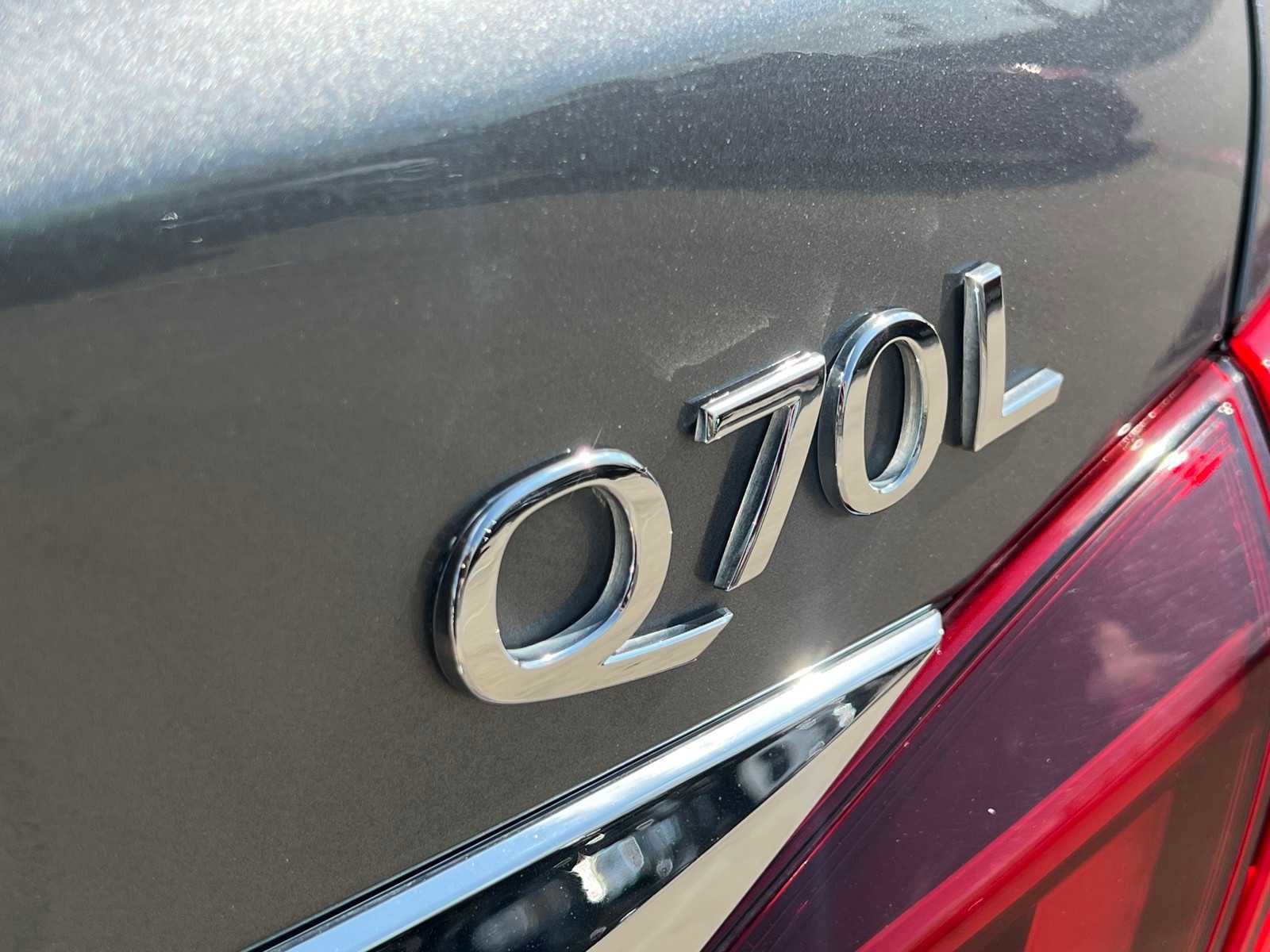 Used 2019 INFINITI Q70 L 3.7 w/ Sensory Package image 14