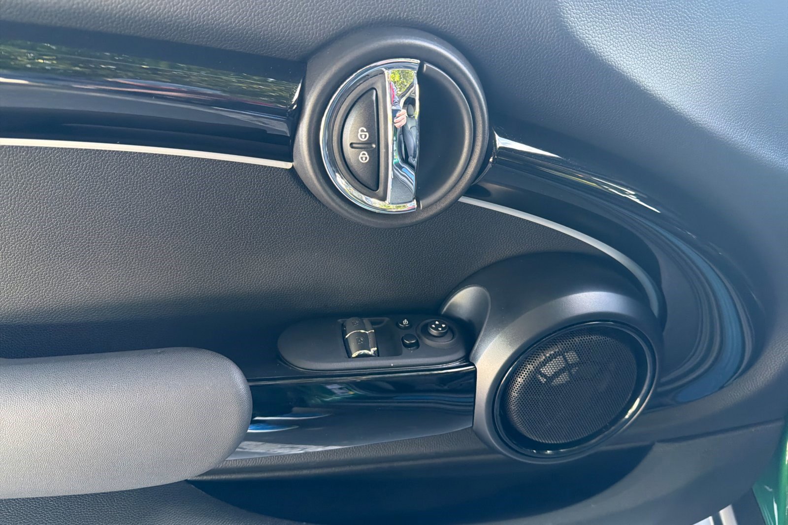 Used 2024 MINI Cooper SE image 12