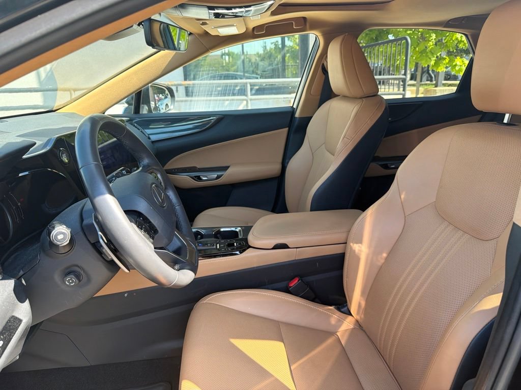 Certified 2025 Lexus NX 350 AWD w/ Accessory Package (2T) image 25