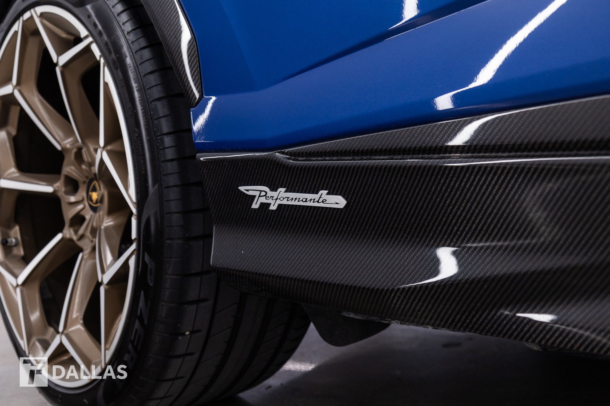 Used 2023 Lamborghini Urus Performante AWD/4WD image 15