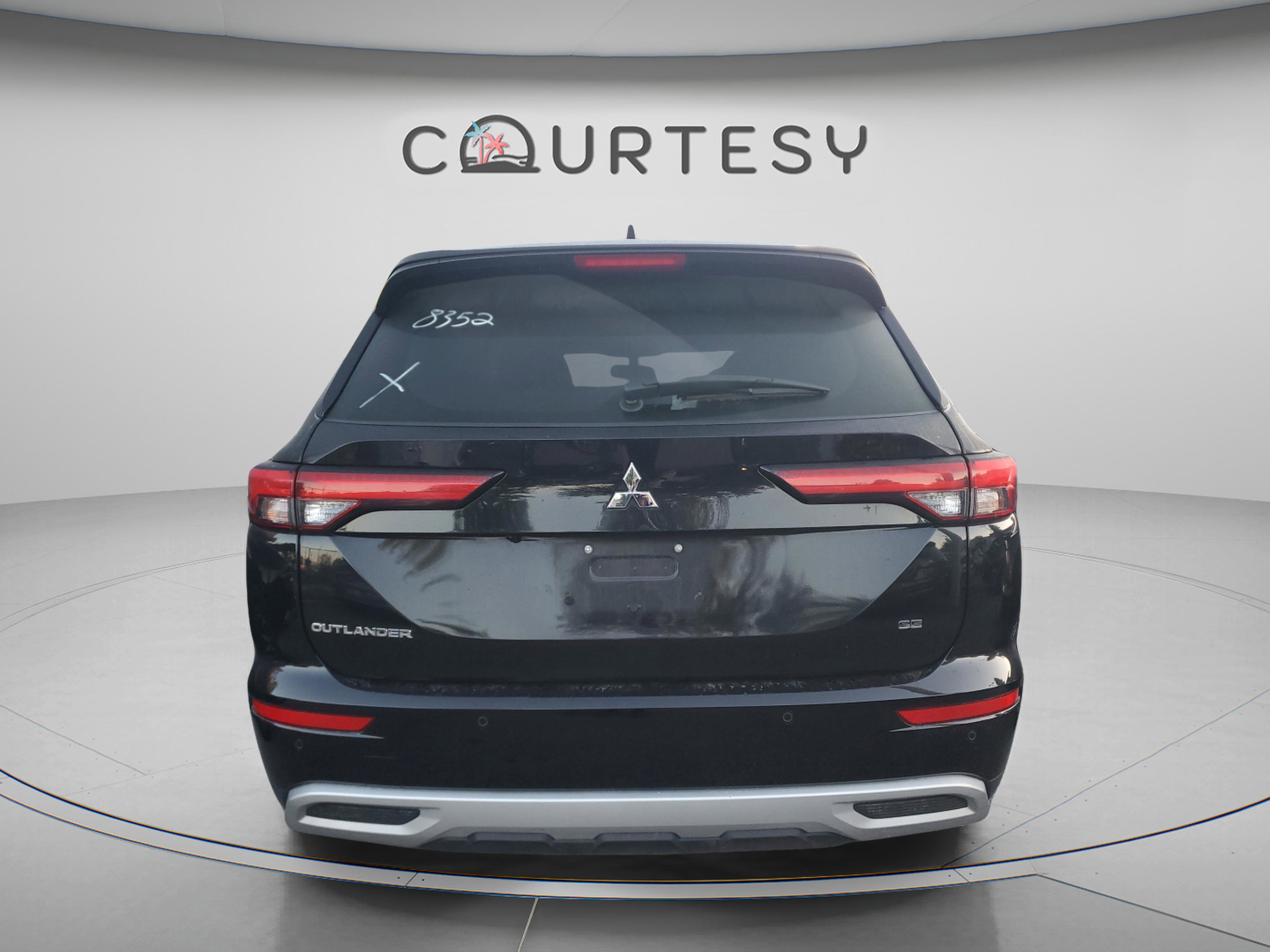Used 2024 Mitsubishi Outlander SE FWD image 12