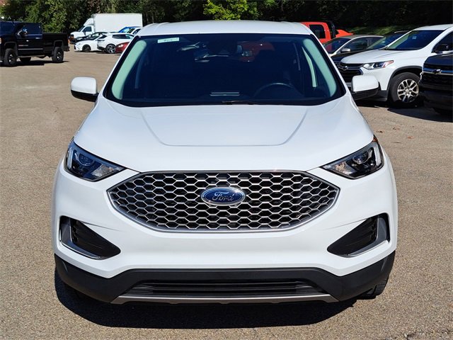Used 2024 Ford Edge SEL image 8