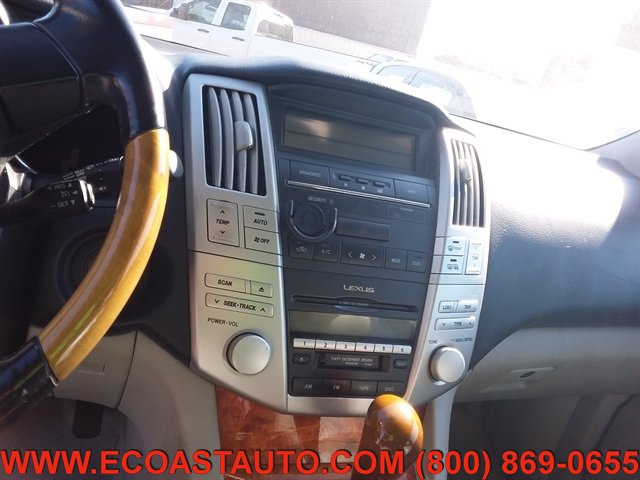 Used 2005 Lexus RX 330 w/ Premium Pkg FWD image 9