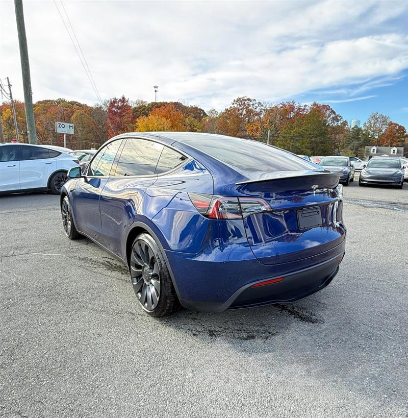 Used 2023 Tesla Model Y Performance image 3