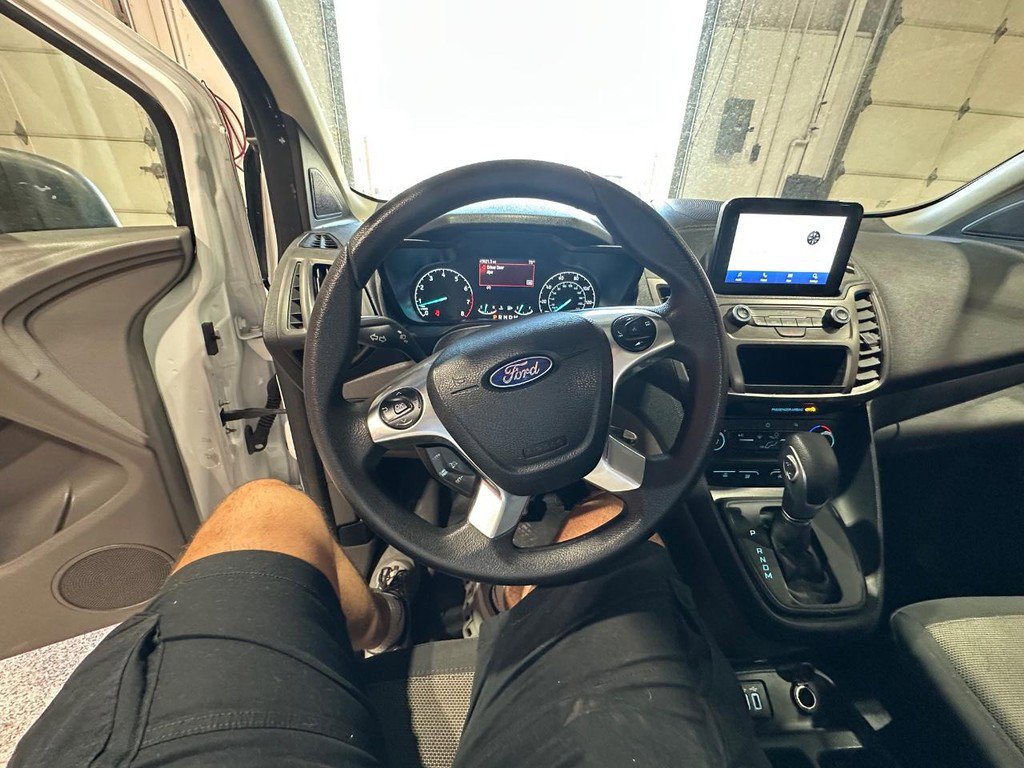 Used 2022 Ford Transit Connect XL image 25