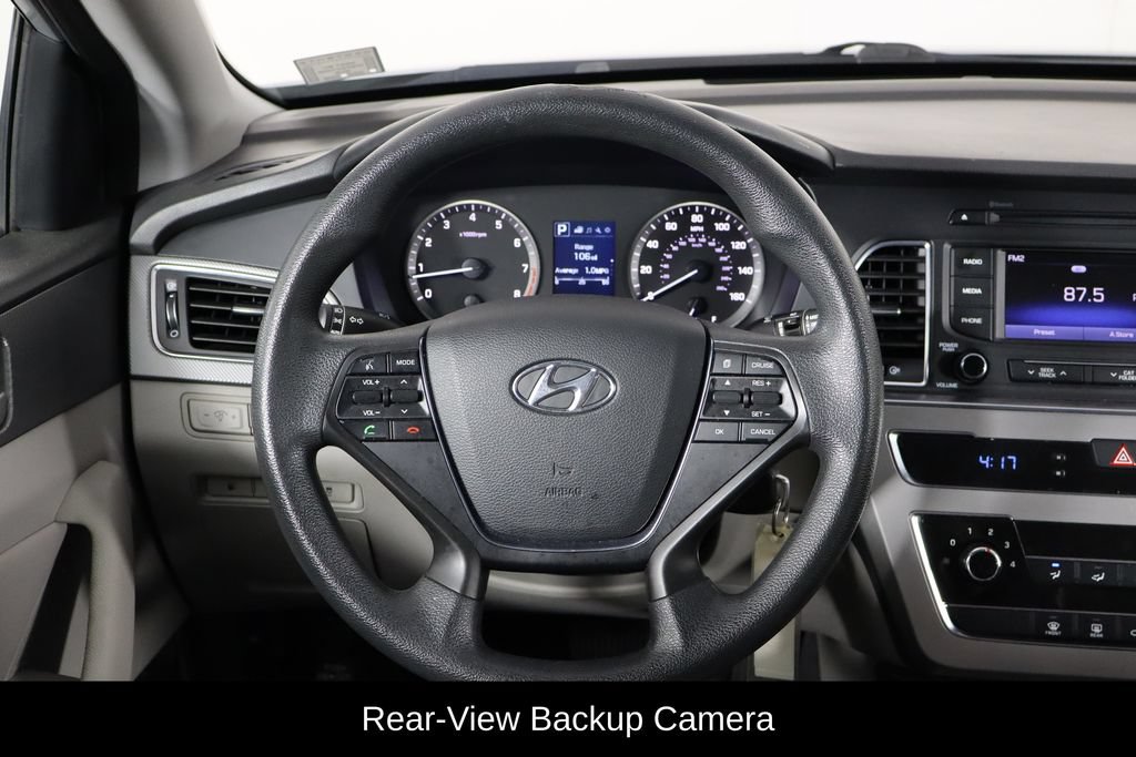 Used 2015 Hyundai Sonata SE w/ Option Group 09 FWD image 7